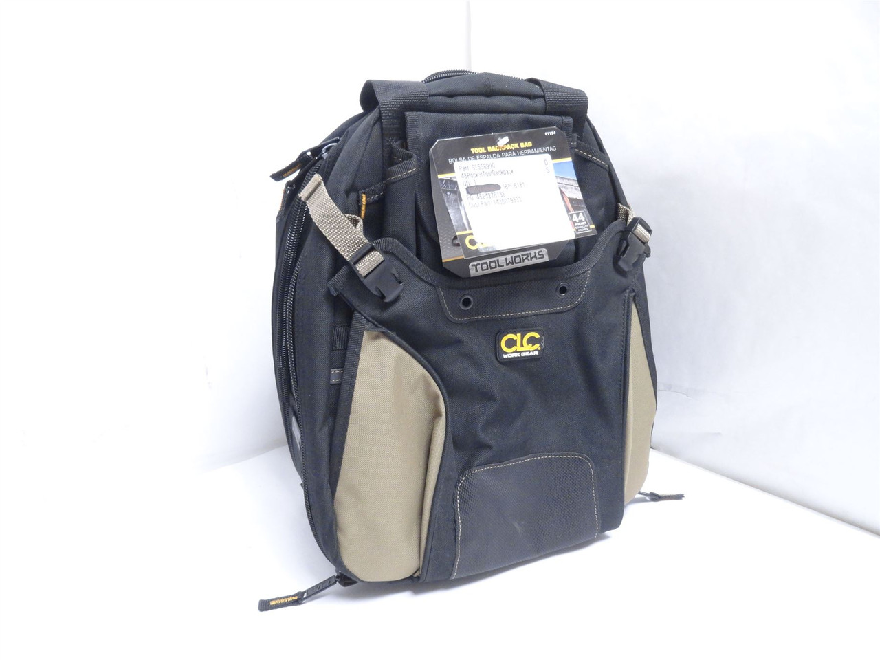 Toolworks 1134; Deluxe Tool Backpack; 44 Pocket; 36 In; 8 Out