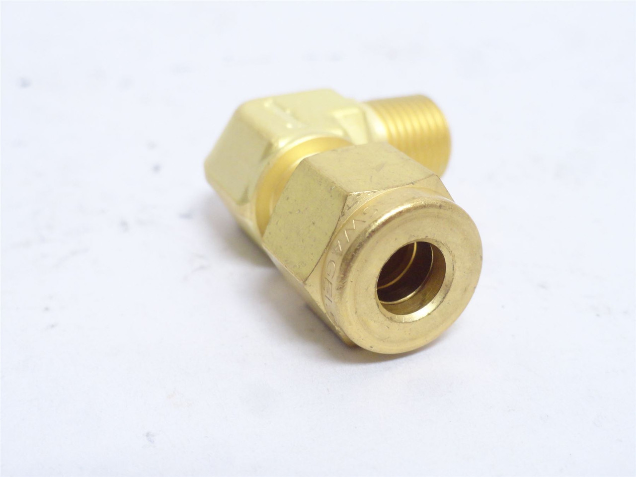 Swagelok B-400-2-2; Tube Elbow; 90Deg; 1/8" Tube x 1/8NPT