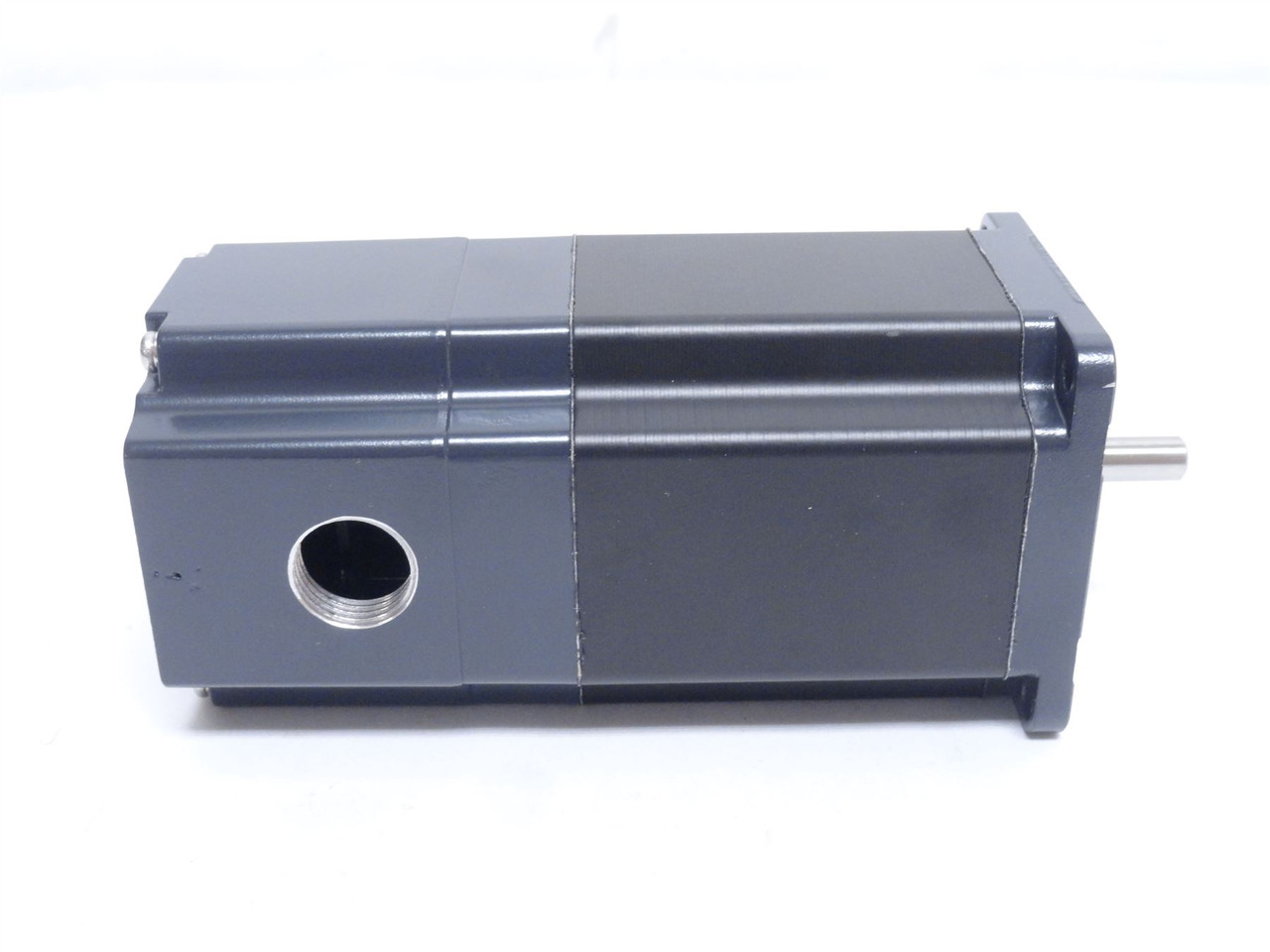 Oriental C9910-9212KT; Servo-Motor; 2.1VDC; 4.2A; 1.8Deg Step
