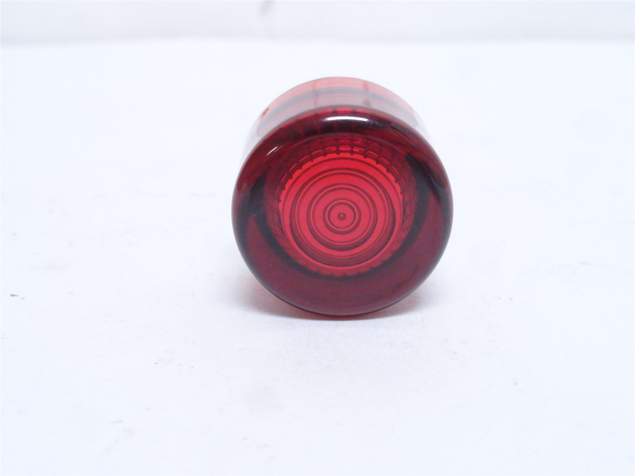 Allen-Bradley 800T-N40; Push-To-Test Pilot Cap; Red; Plastic