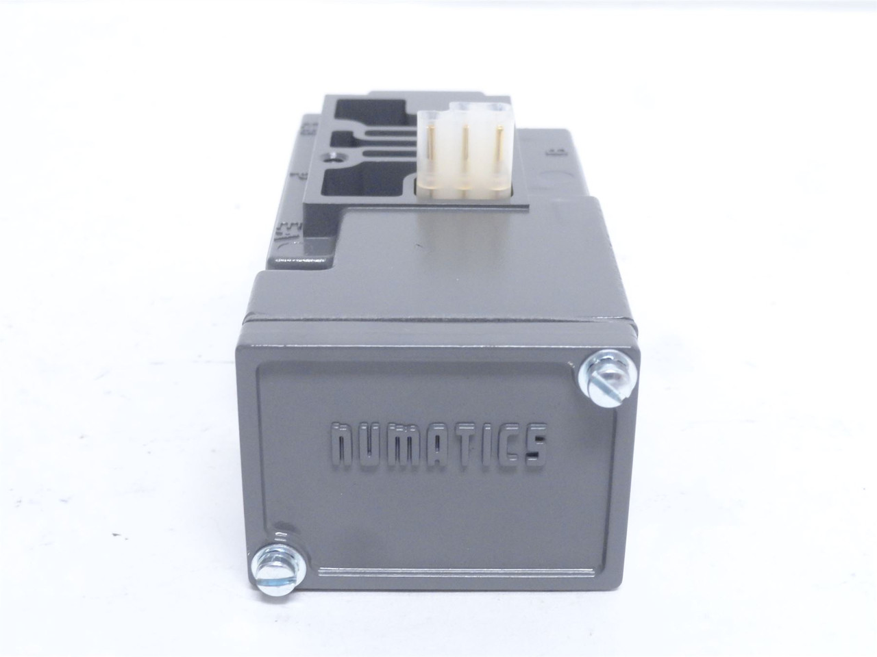 Numatics 203-447; Pneumatic Manifold