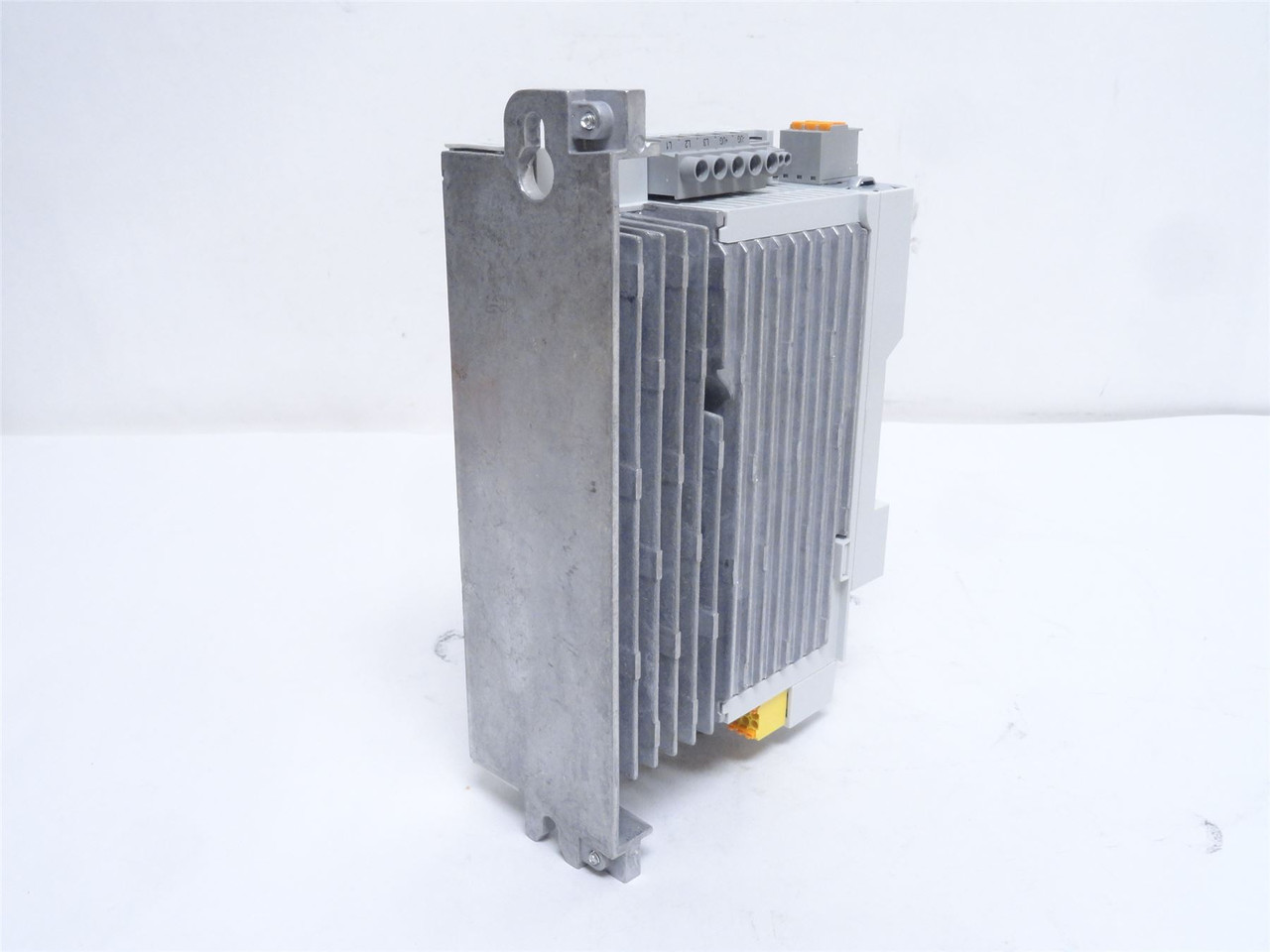 Lenze I55AE155F1AV10002S; AC Drive 3/4HP 400/480VAC