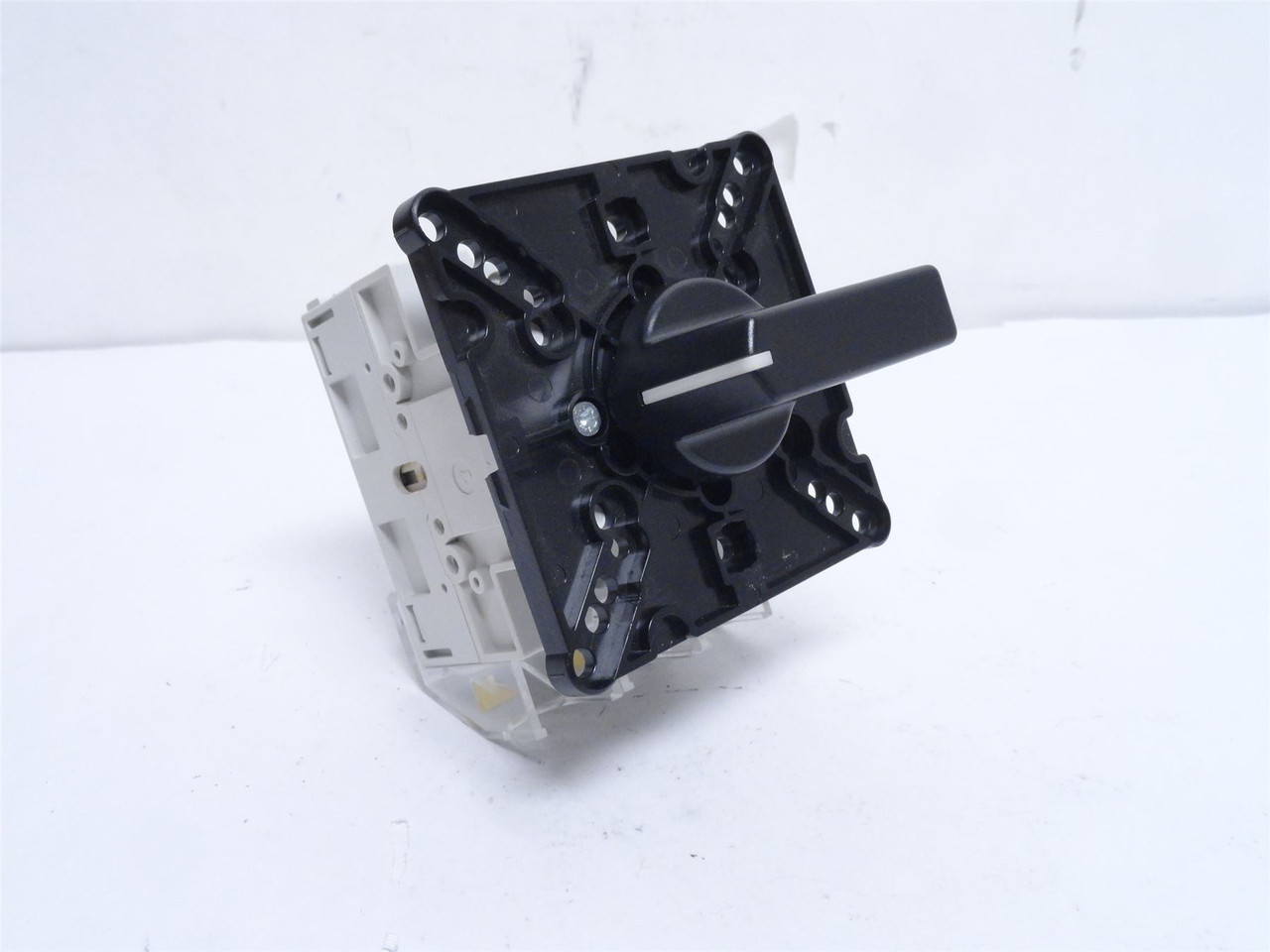 Elektra D4 00/HS-F45-BE-SS; Main Switch; 100A; 3P; 690VAC