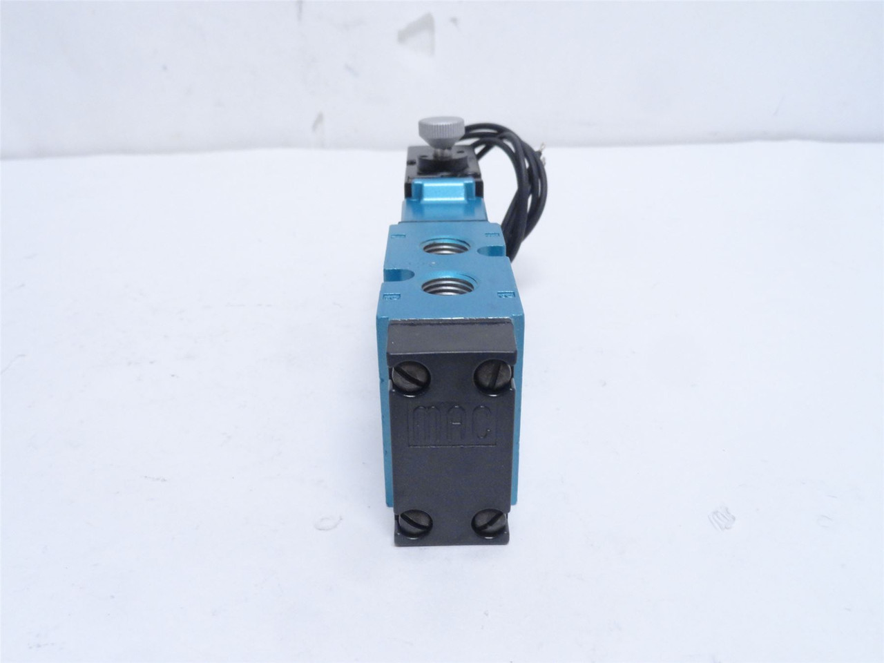 MAC 811C-PM-613CA-152; Solenoid Air Valve; 20-150PSI; 24VDC