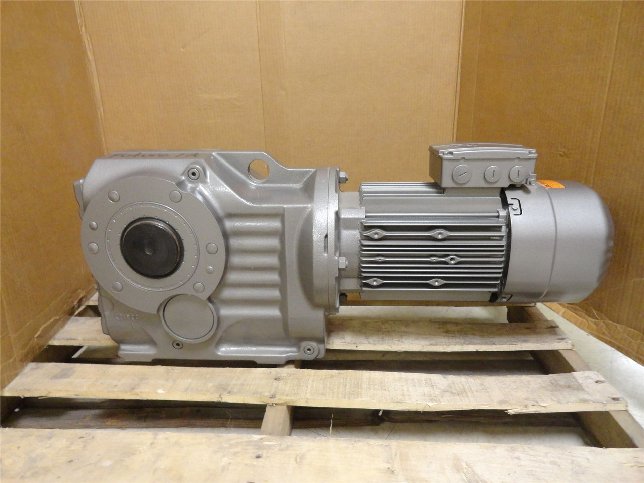SEW KA87DRE100LC4BE5; Gearmotor; 49.16:1 Ratio; 5HP; 266/460V