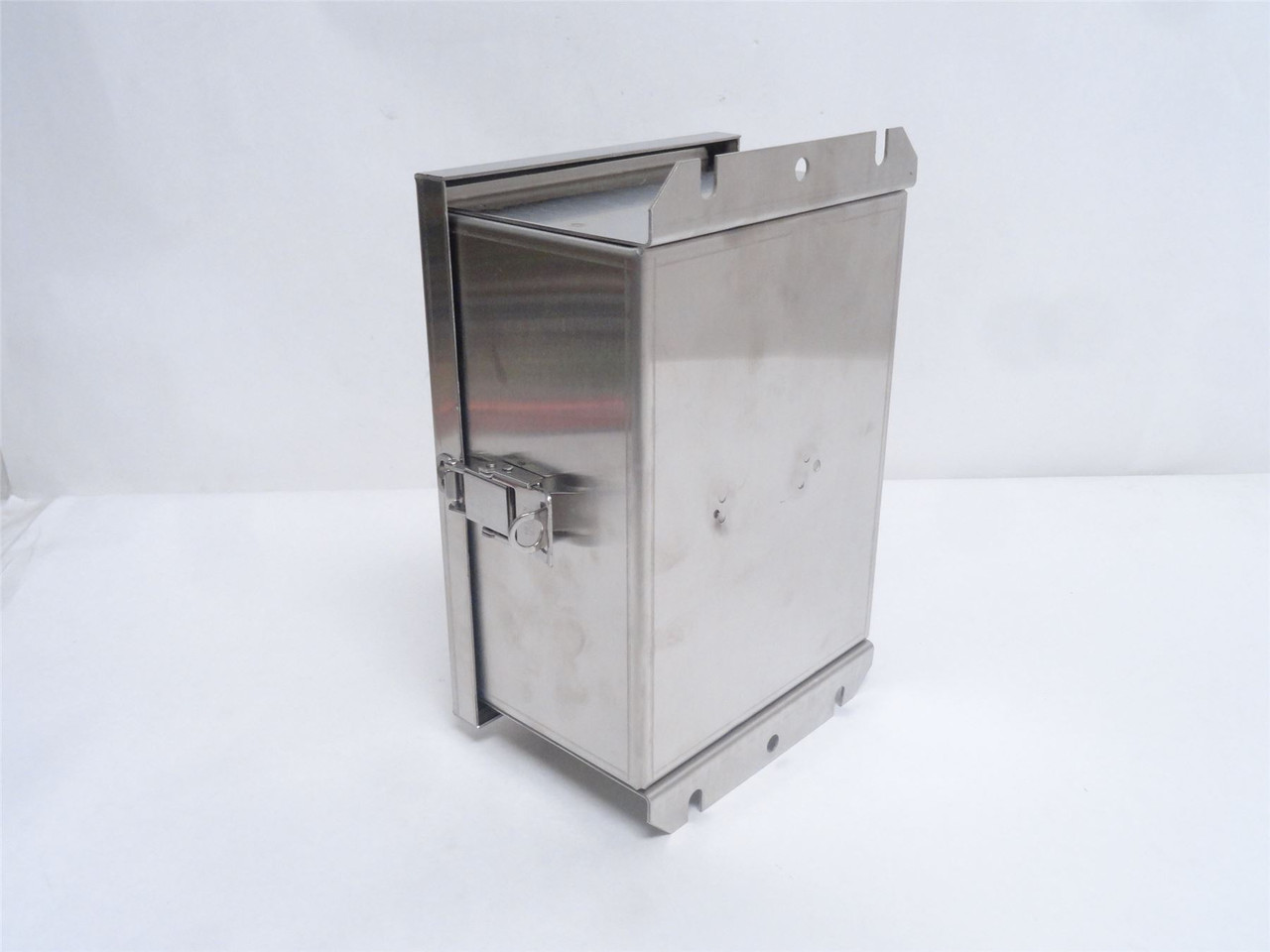 Eaton ER53030UW; Disconnect Switch; 30A; 600V; 3 Pole; Type 4