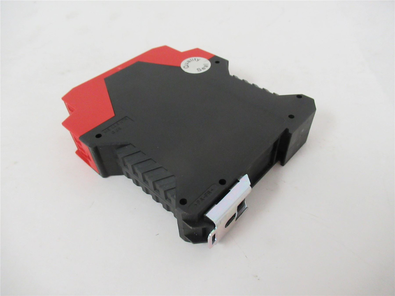 Schneider XPSAC5121P; Safety Relay Single Channel 24 VAC/DC