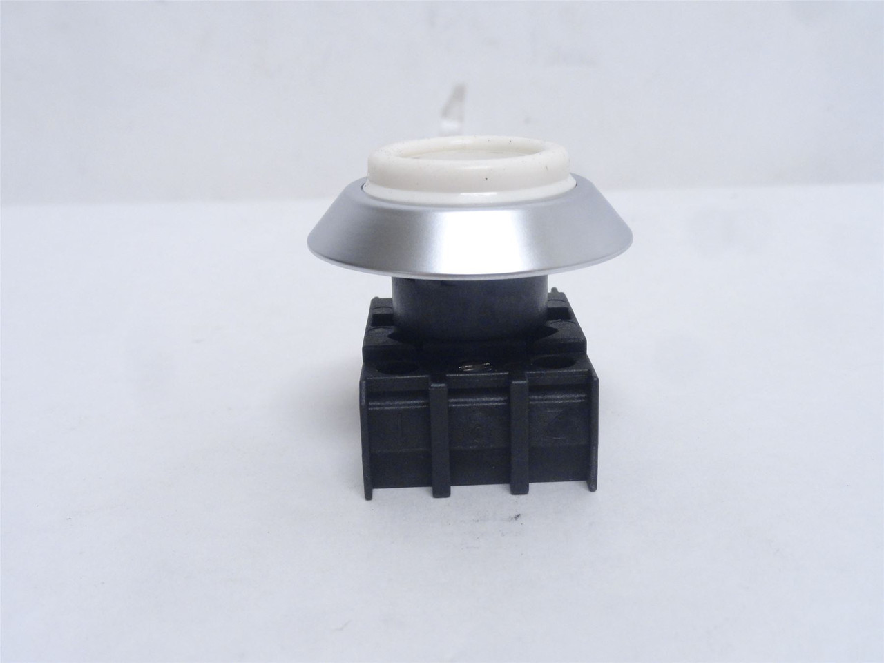Schmersal NDLWS; Illuminated Switch 101162104; 22mm Mount