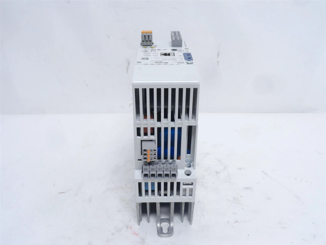 Lenze E84AVSCE3714SXO; Topline C AC-Drive .75KW 400-500VAC