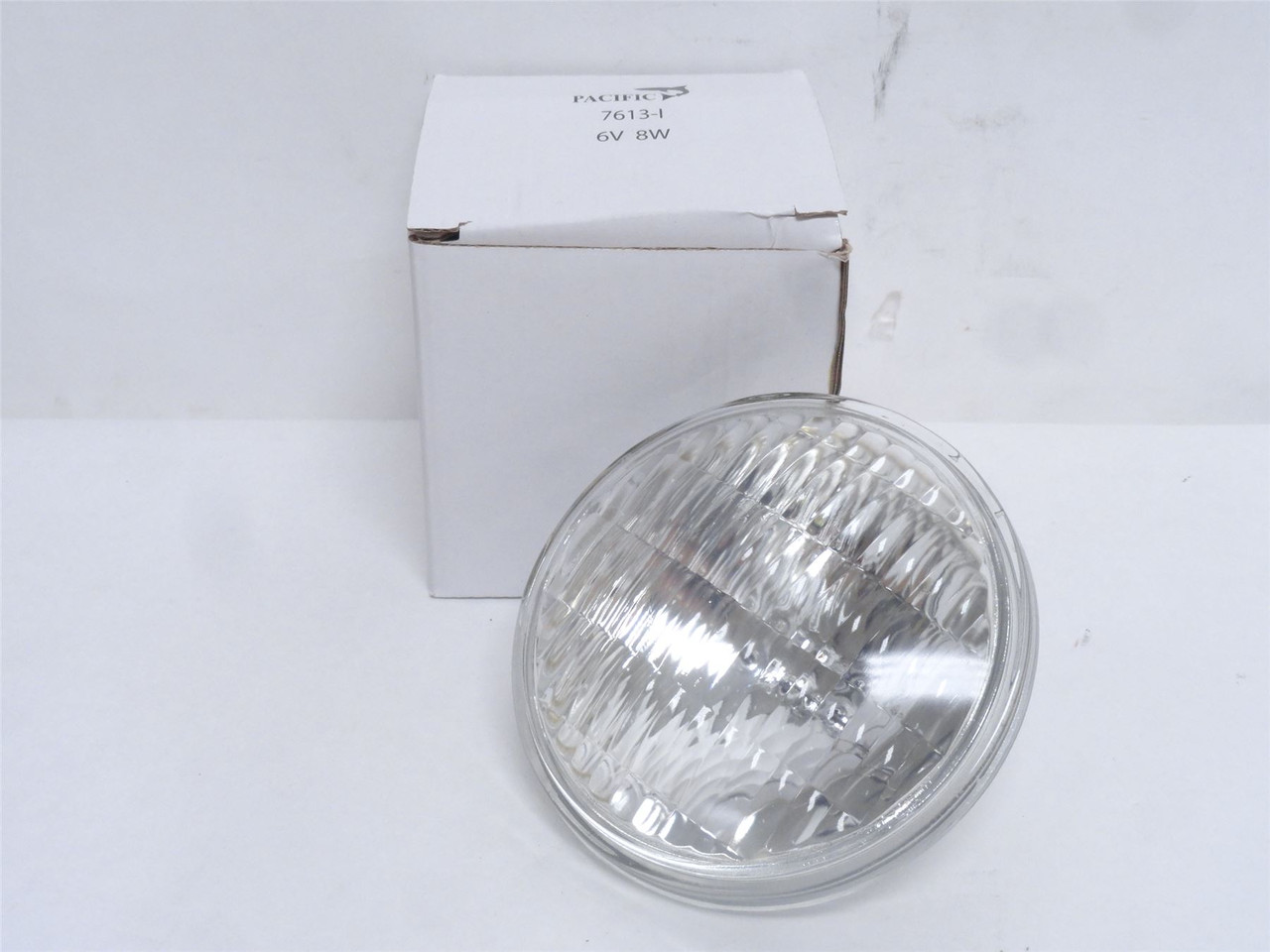 Pacific 7613-I; Sealed Beam Forklift Headlight; 6VDC; 8 Watts