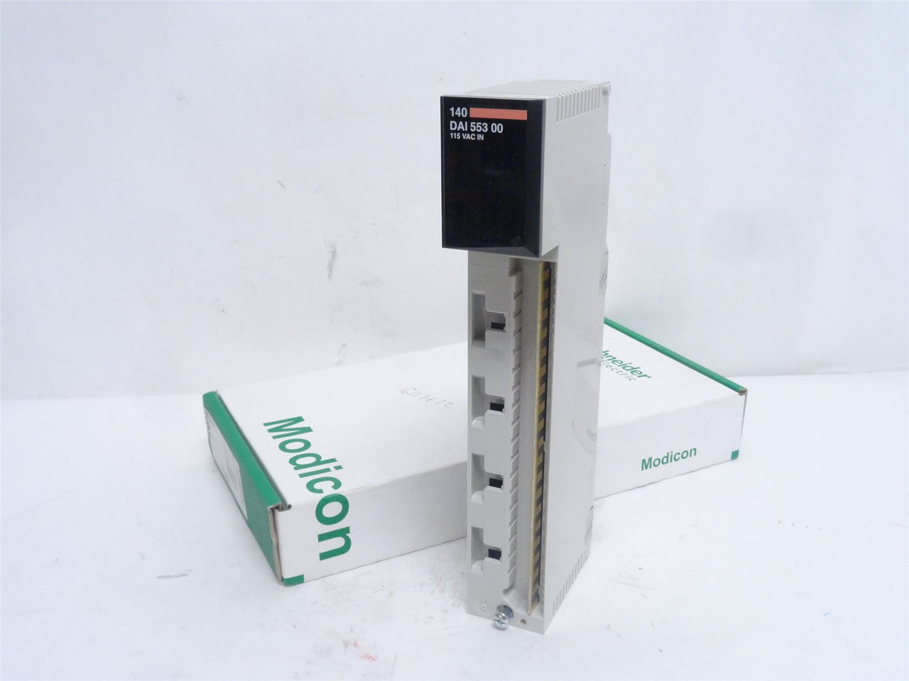 Schneider 140DAI55300; Discrete Input Module 115VAC; 32 Input