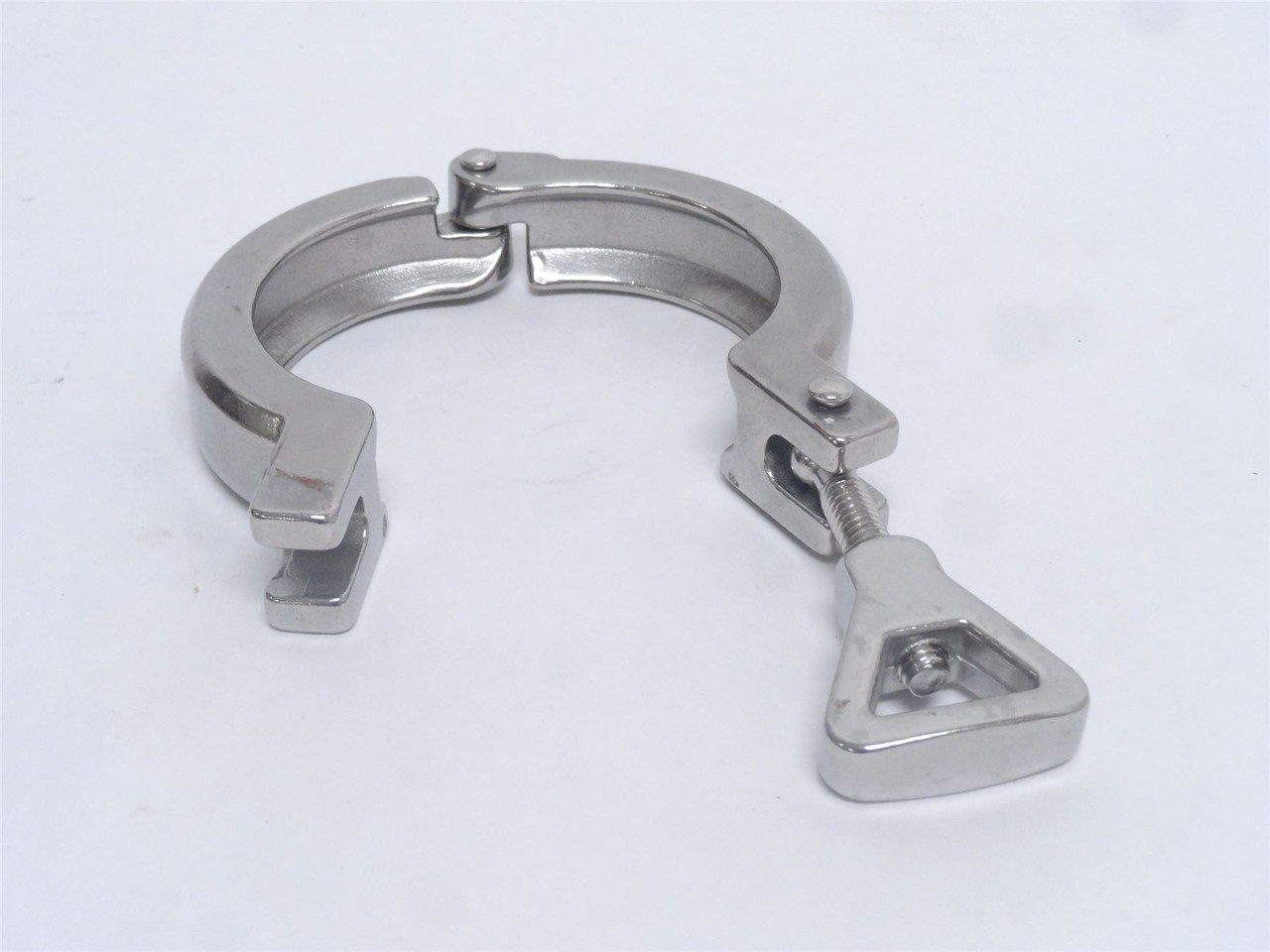 Sanitube 13IS-200; Sanitary Clamp; SS-304; Size: 2"; Hinged