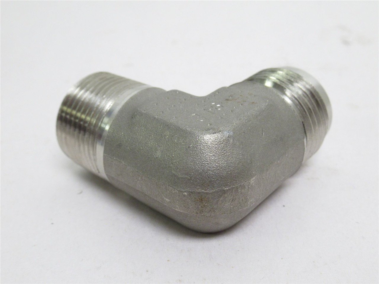 Eaton 2024-12-12SS; Elbow; SS-316; 90Deg; 3/4 NPT x 3/4 JIC