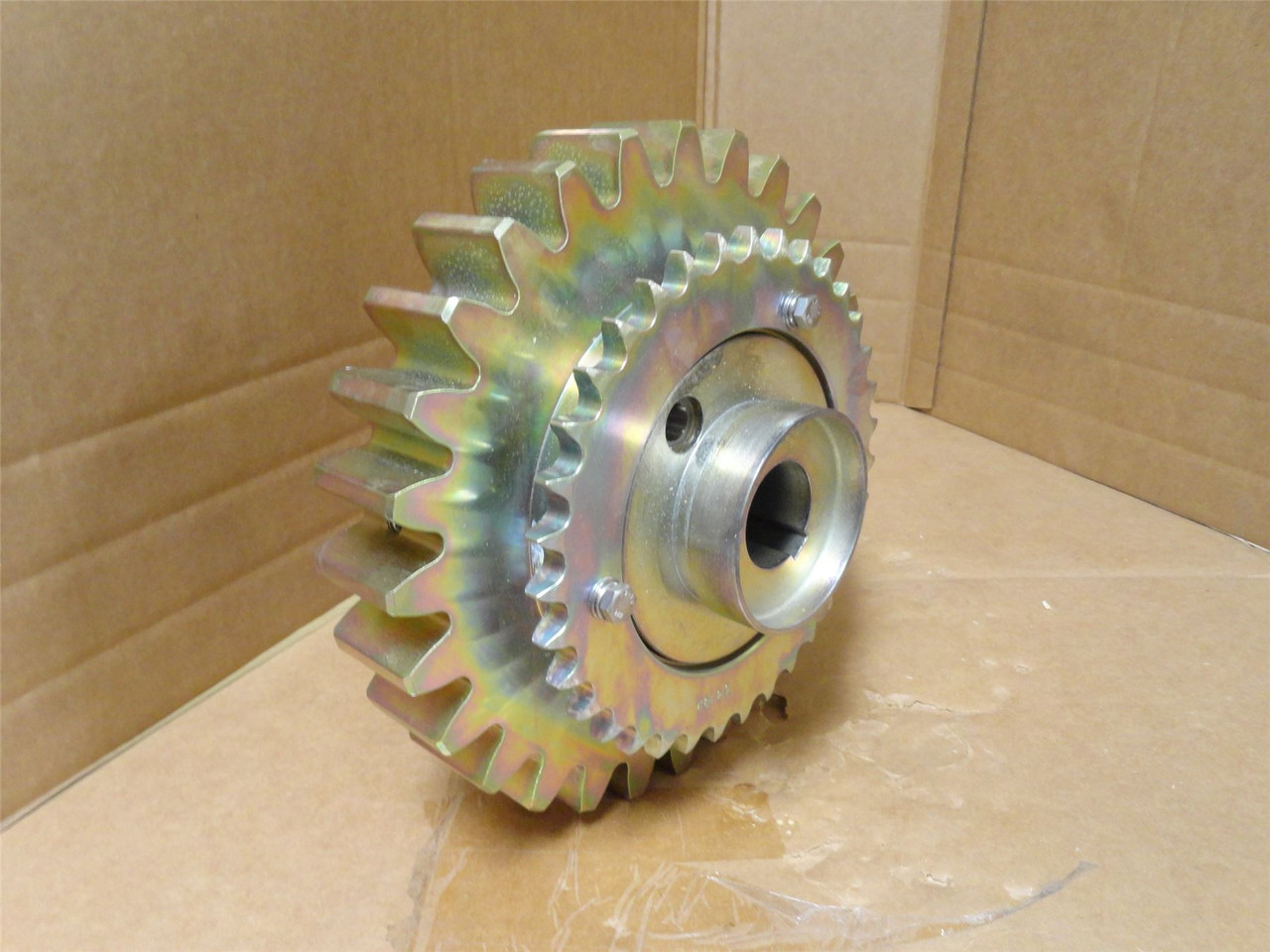 Cryovac ZFUR004979; Gear + Sprocket Assembly 014891