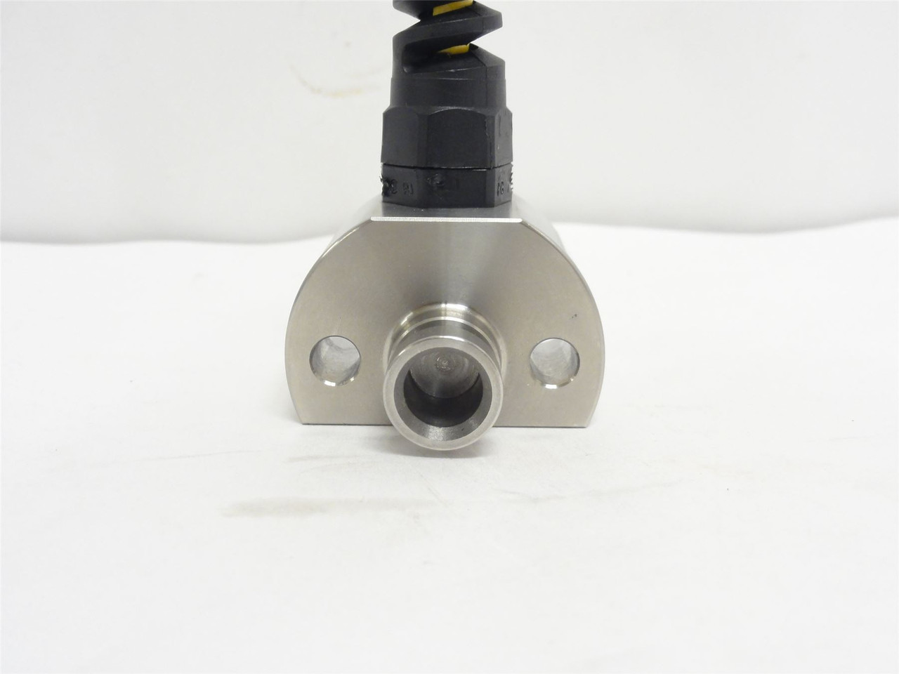 Flow 011275-1; Electronic Shift Proximity Sensor; 24V