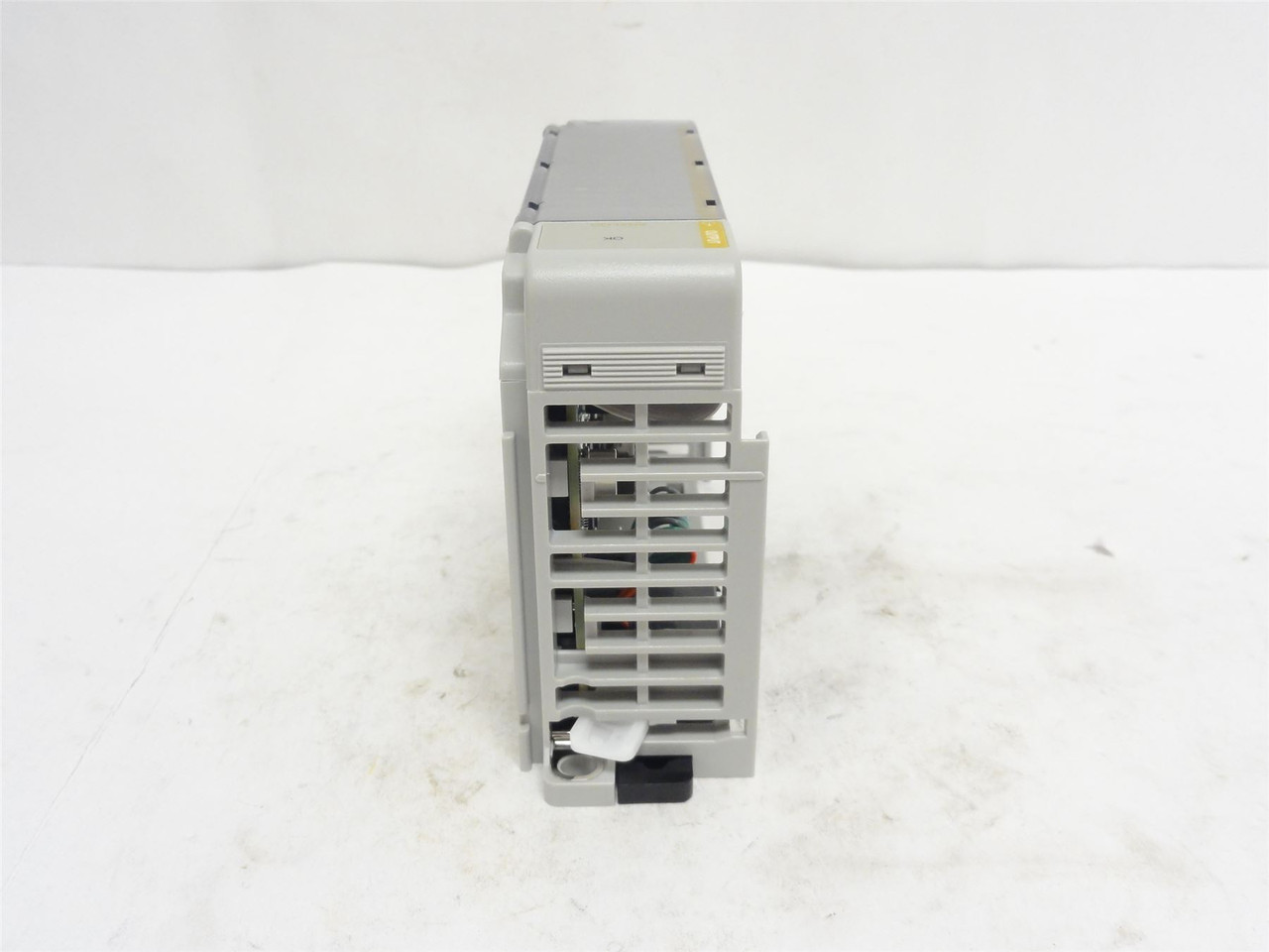 Allen-Bradley 1769-OF2; Analog Output Module; 2-Channel; 5VDC