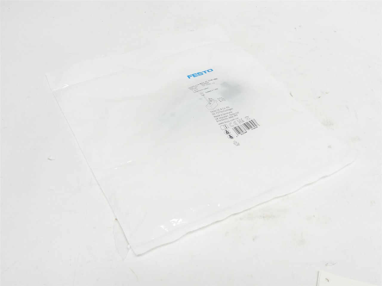 Festo VUVG-L14-M52-AT-G18-1R8L; Solenoid Valve 574229; 24VDC