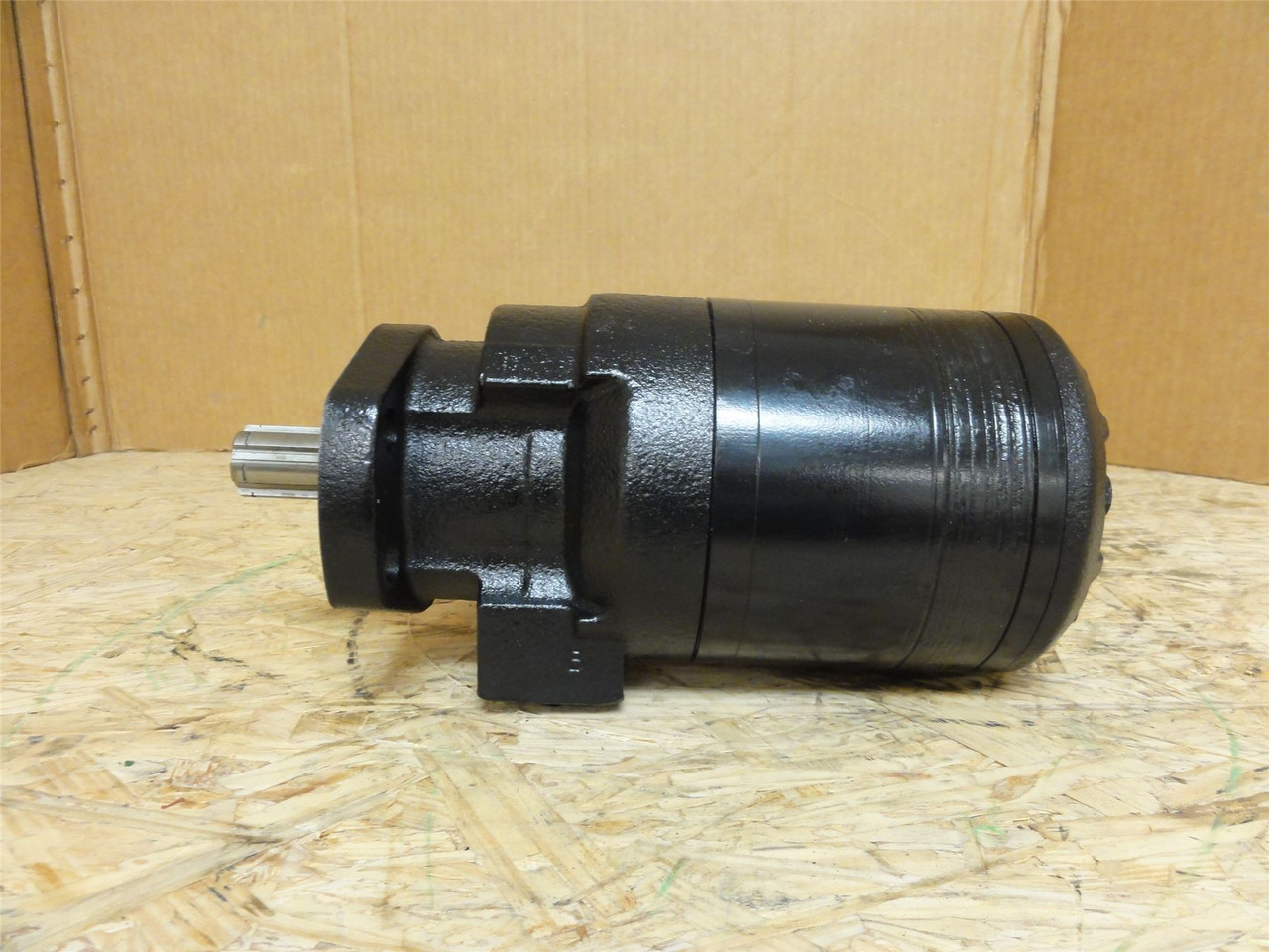 Parker TG0475MS010AAAA; Motor;  160RPM; 2538PSI; 19.81GPM