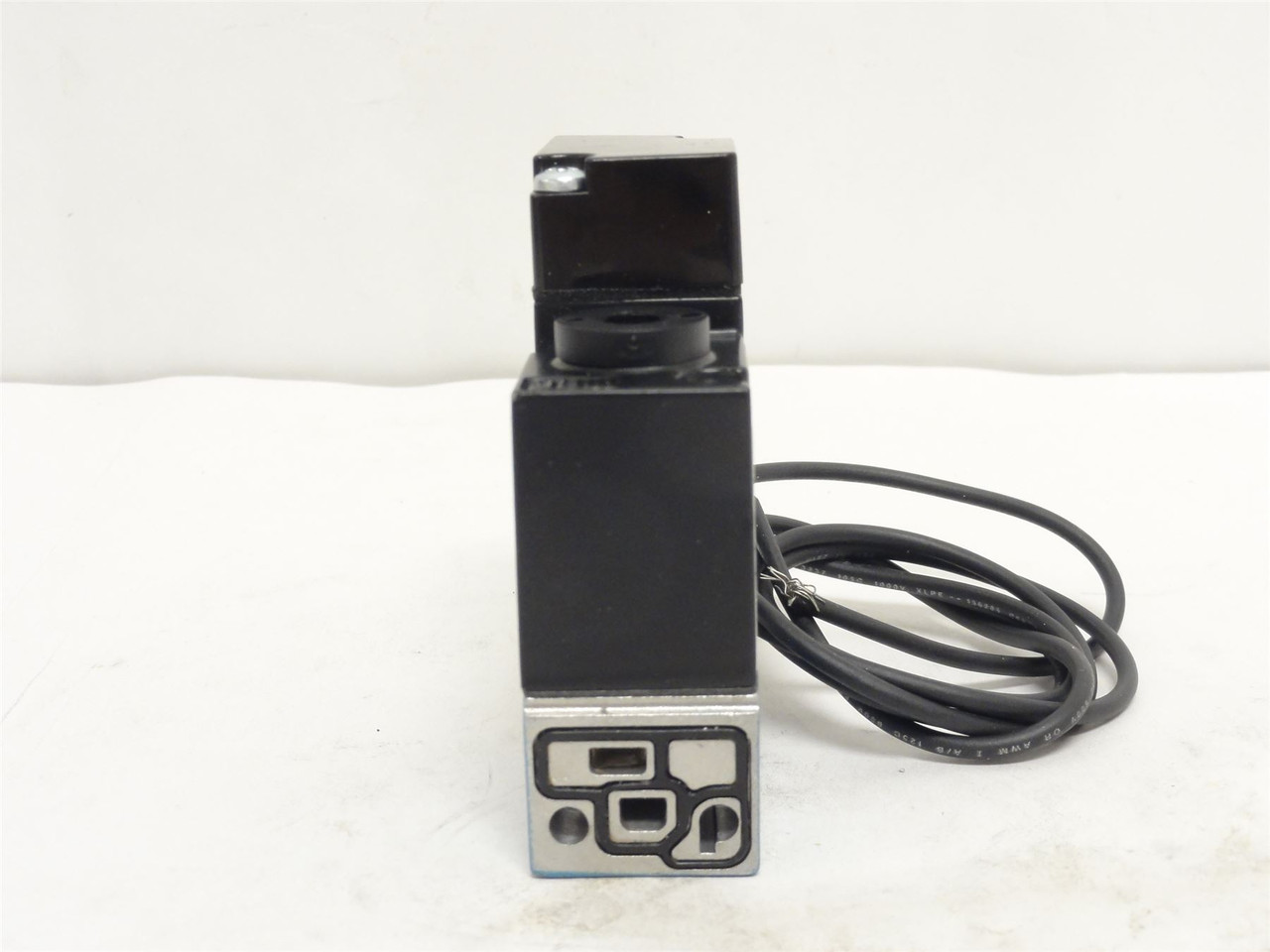 MAC PME-111AA; Pilot Air Valve; 150PSI; 110/120VAC; 6.8W