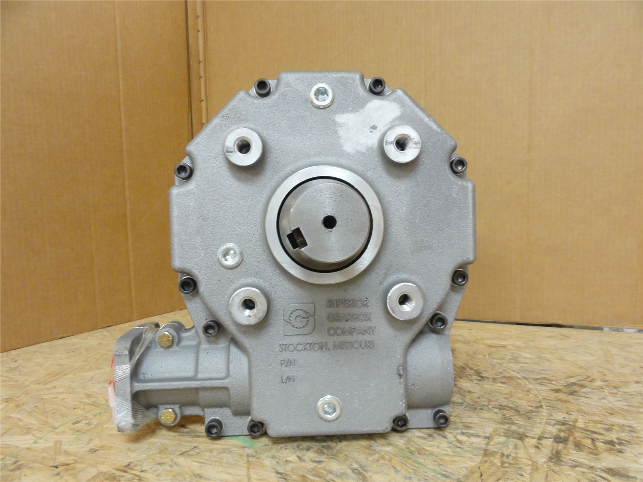Superior Gearbox W260-X-XR-4HYD-S0139; Hydraulic InputGearbox