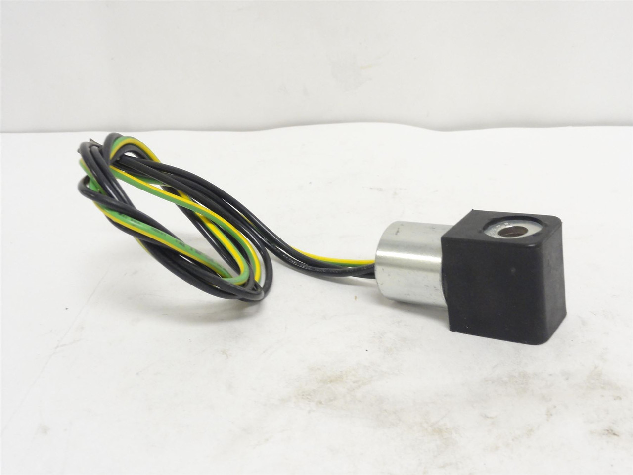 Parker P02824H53; Solenoid Coil; 120VAC/67VDC; 9mmID