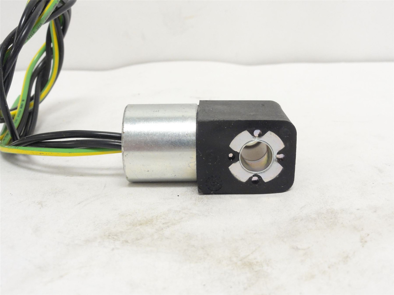 Parker P02824H53; Solenoid Coil; 120VAC/67VDC; 9mmID