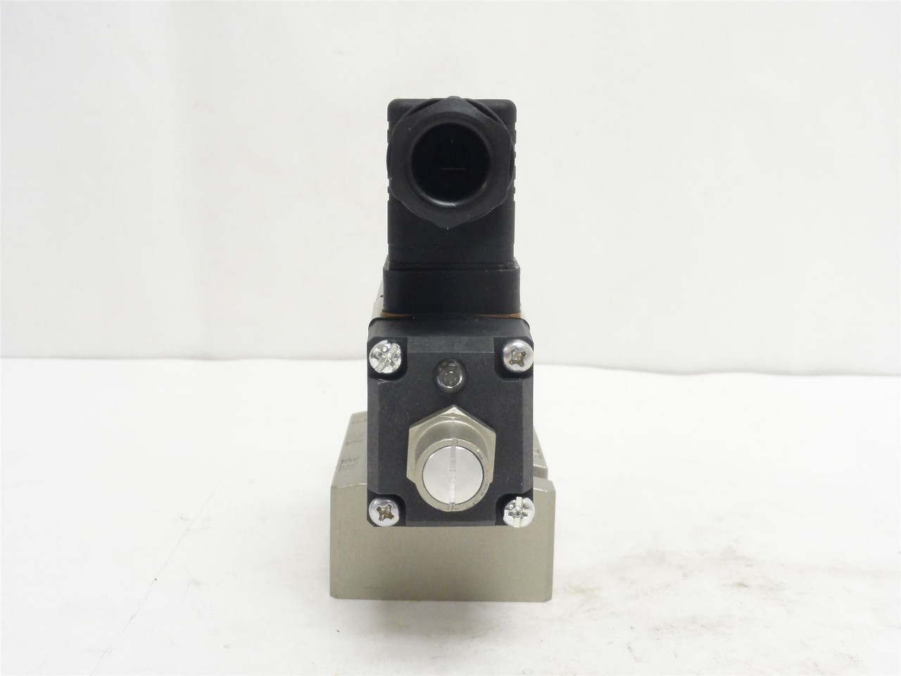 SMC VS4110-023DLP-N; Solenoid Valve 1MPa; 110-130VAC