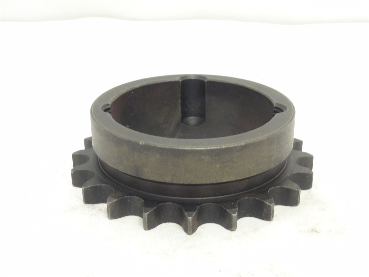 Martin 40BTB20-1610; Bushed Sprocket #40; 20 Teeth