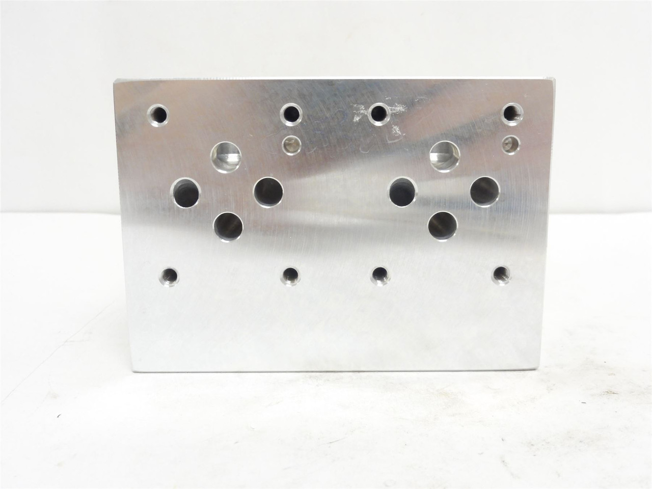 Daman AD03P022P; CETOP Manifold; 3000PSI; 1/2NPT; 2-Station