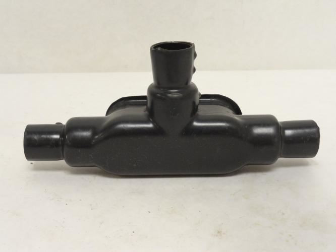 T&B T17-B-1; Ocal-Blue Conduit Tee; Size: 1/2" NO cover