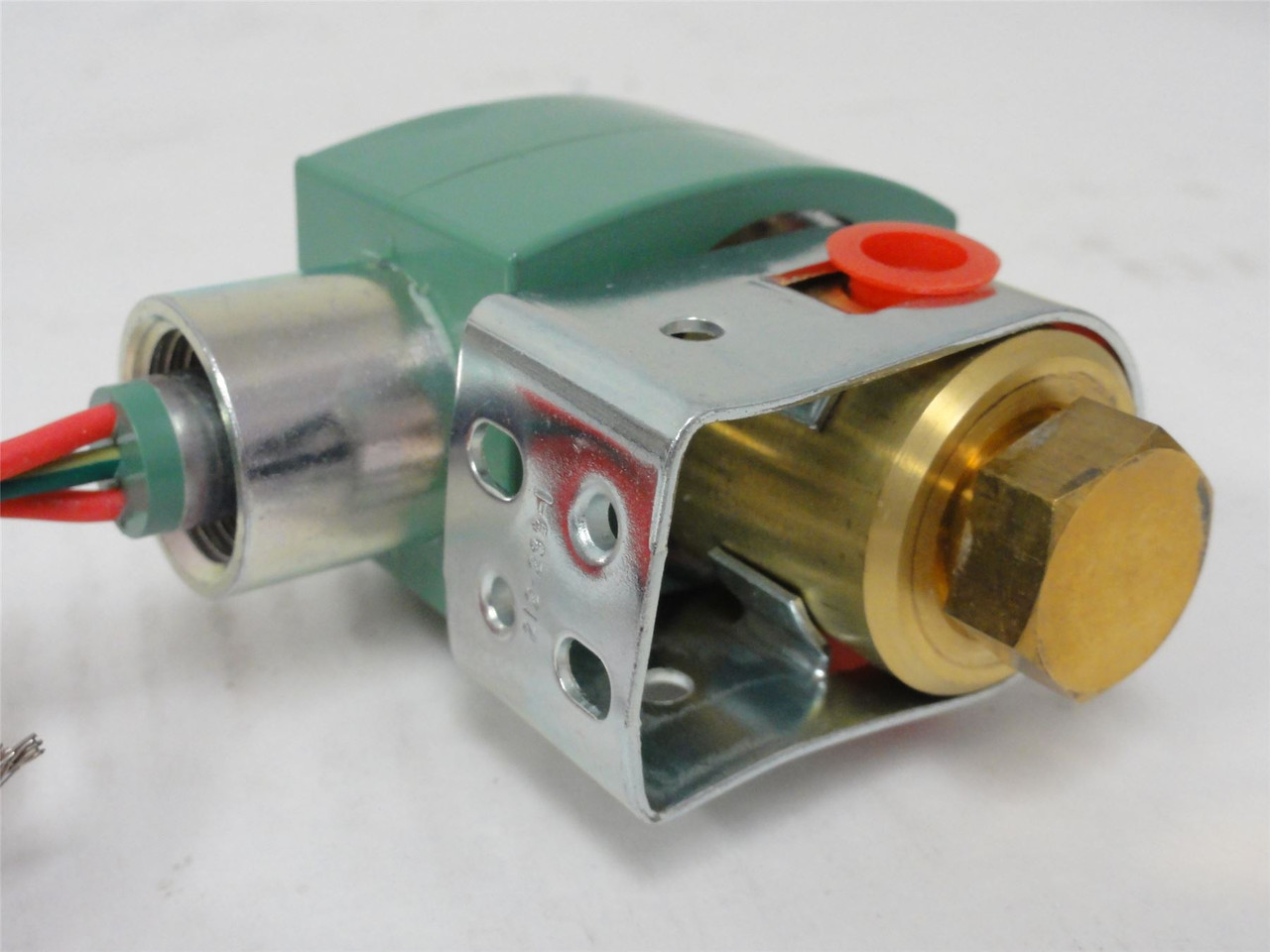 Asco 8320G083; Solenoid Valve 120/110VAC; 50PSI; 1/8" NPT