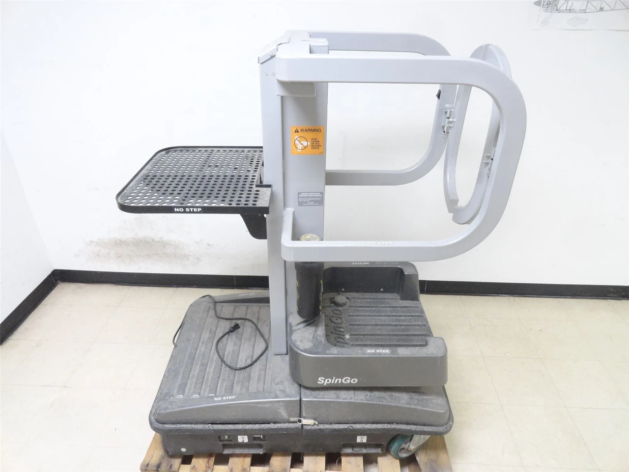 Raymond SpinGo; Single Man Aerial Warehouse Lift; 12V Supply