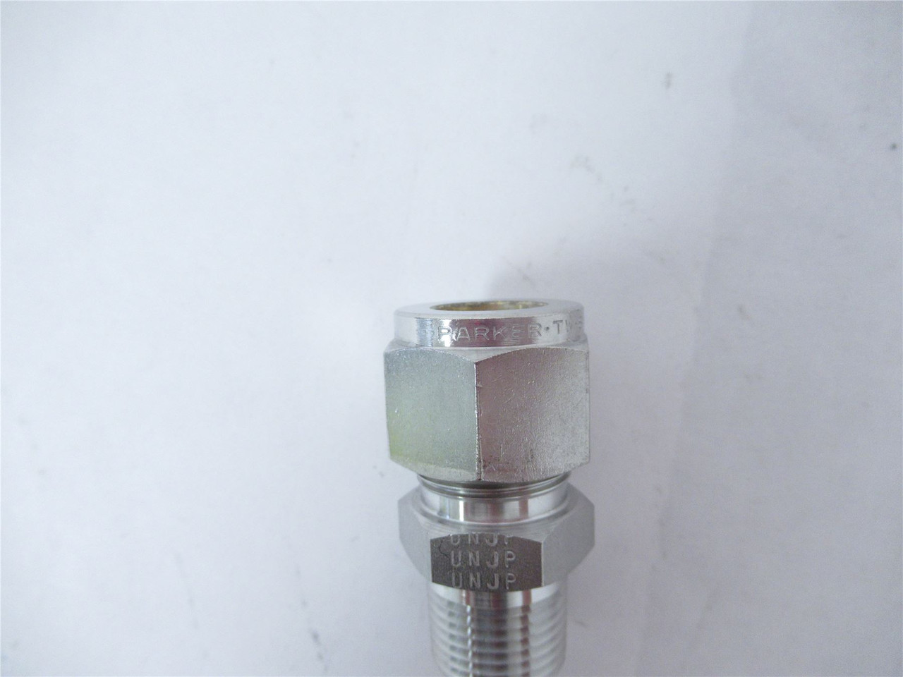 Parker 8MSC6N316; Pneumatic Fittings 1/2" Tube OD x 3/8" NPT