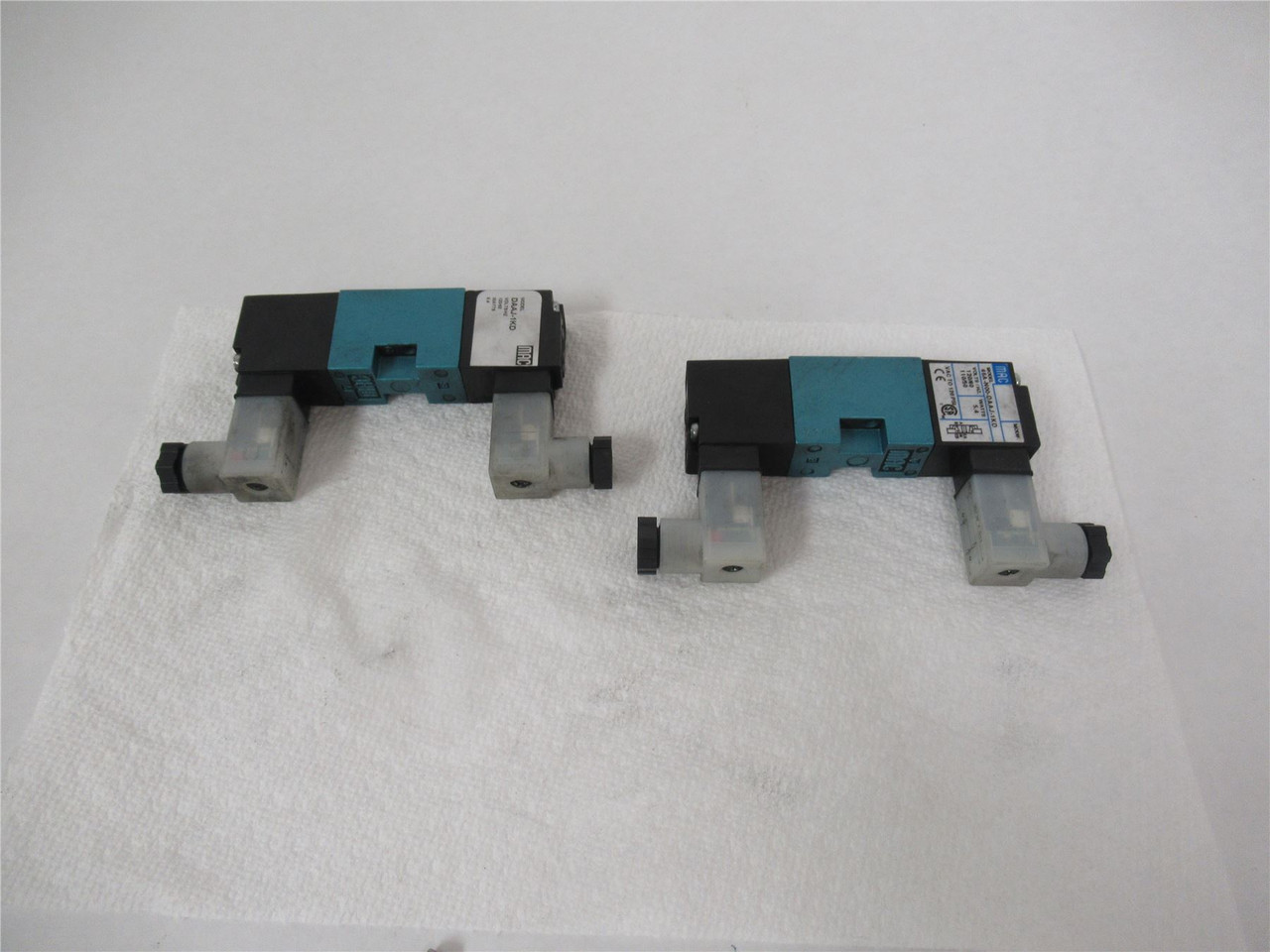 MAC 45A-N00-DAAJ-1KD; Lot-2 SolenoidValve 4-WAY110-120VAC 50/60 HZ