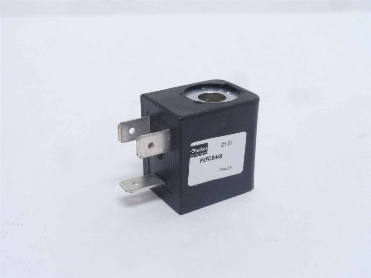 Parker P2FCB449; Pneumatic Solenoid Coil; 24VAC/DC; 3-Wire