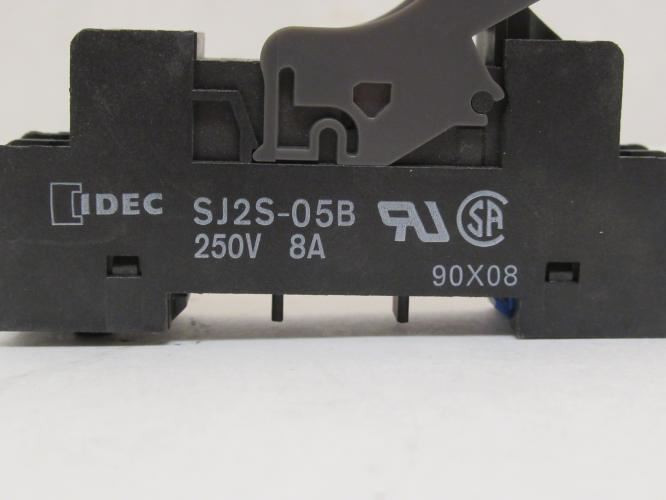 Idec SJ2S-05B; Lot-2 Relay Sockets; 8A; 250V; 2 Pole
