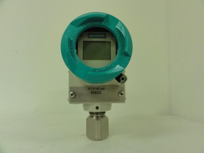 Siemens 7MF4033-1DA10-1NC7; Pressure Transmitter; 1/2NPT