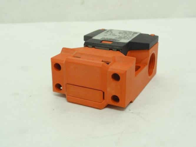 Banner SI-QS75MRVC; Flat Pack Switch 46702; 10A@500VAC