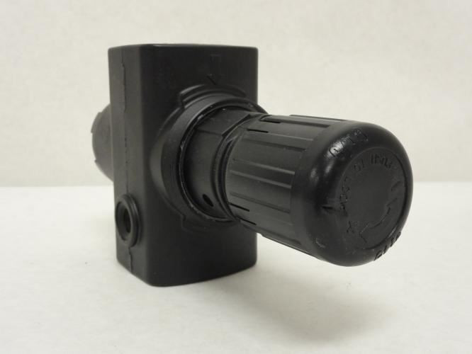 Boston Gear EN42470; Regulator 300psi-In 125psi-Out 1-1/4" FNPT