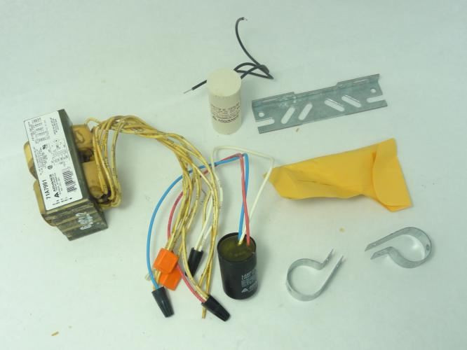 Advance Transformer 71A7971-001D; Core and Coil Ballast Kit; 70W