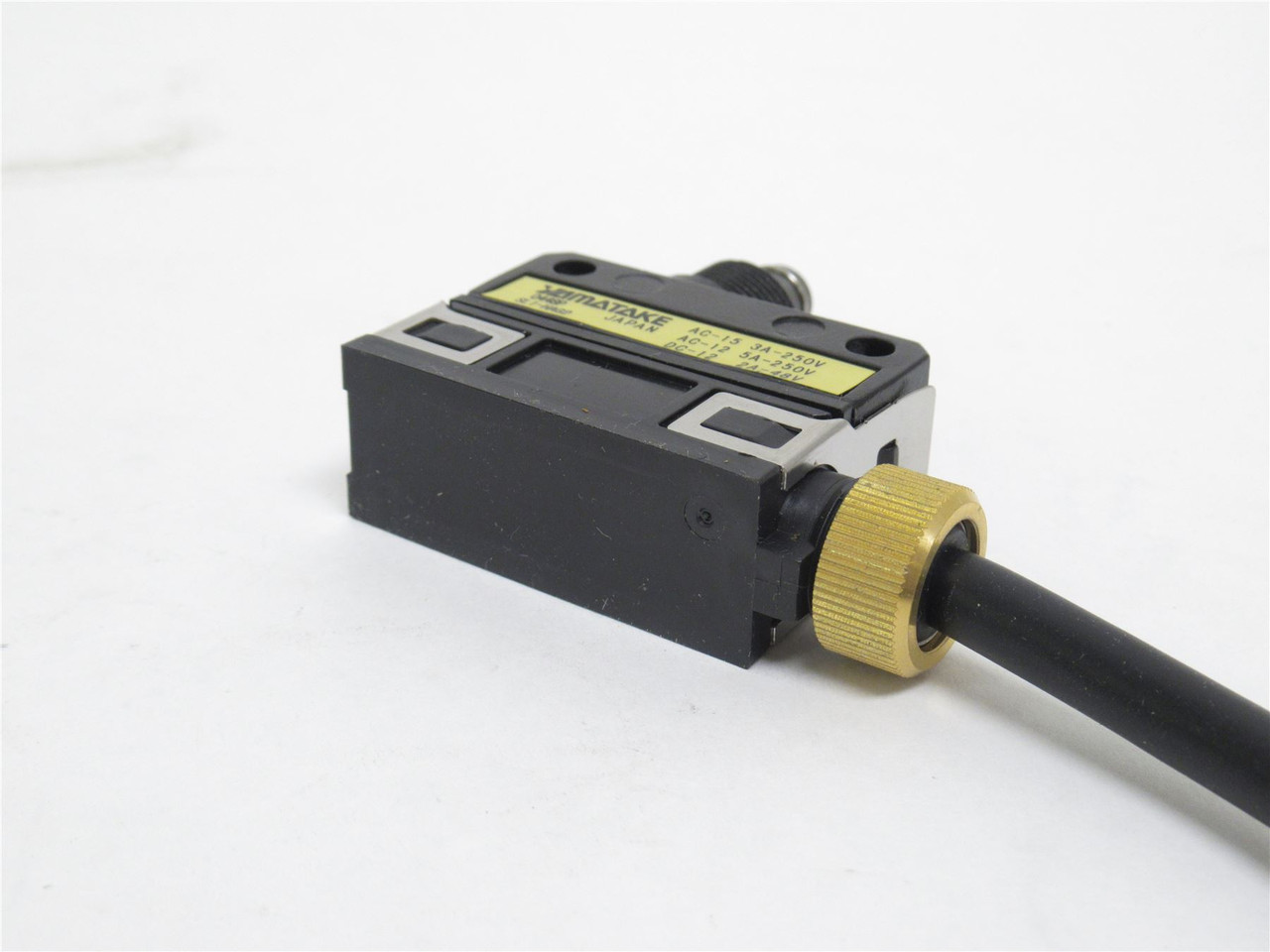 Yamatake SL1-HAG2; Compact Horizontal Limit Switch; 3A; 250V
