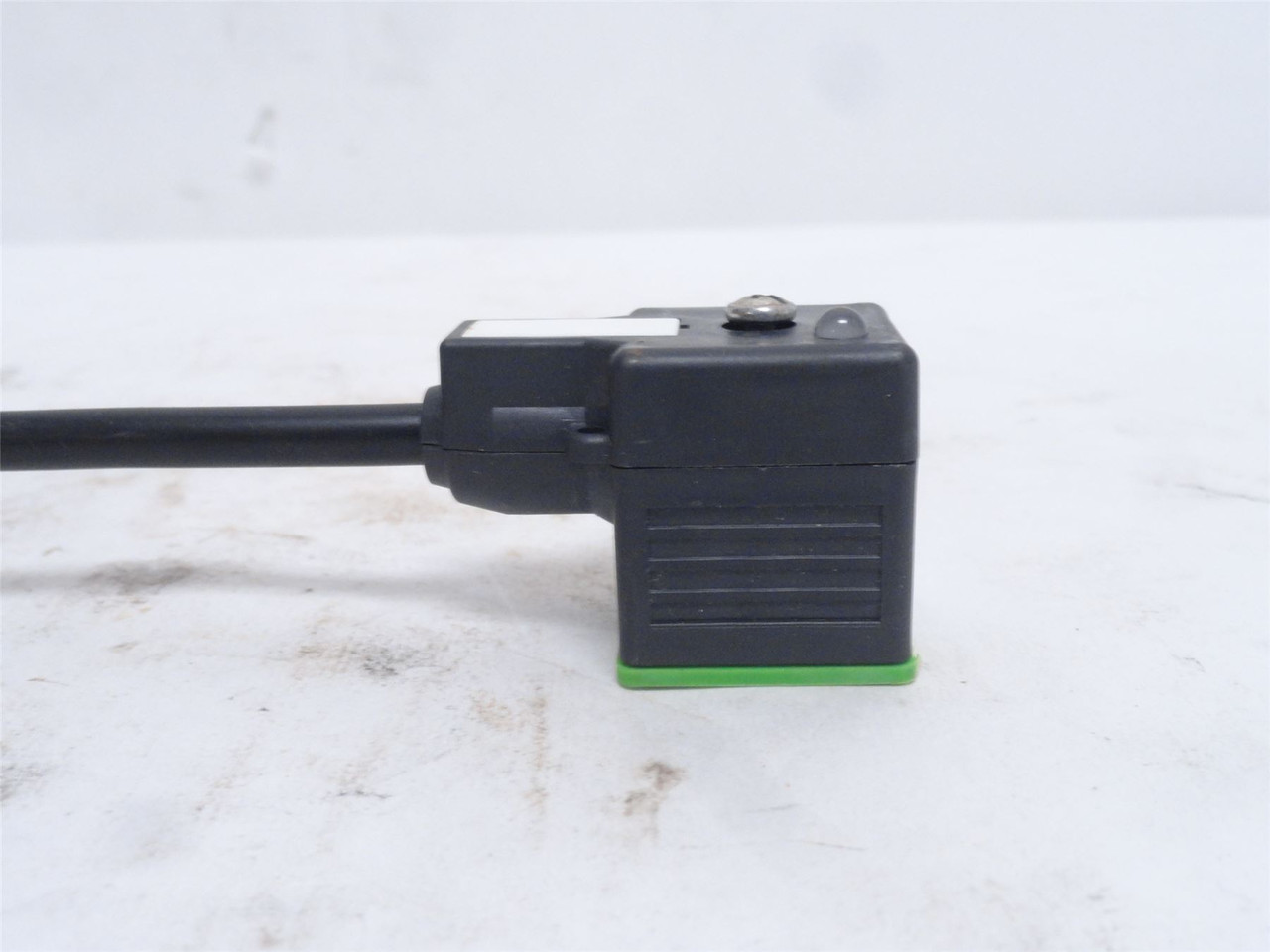 Murr 7000-18041-6160300; MSUD Valve Plug A-18mm; With Cable