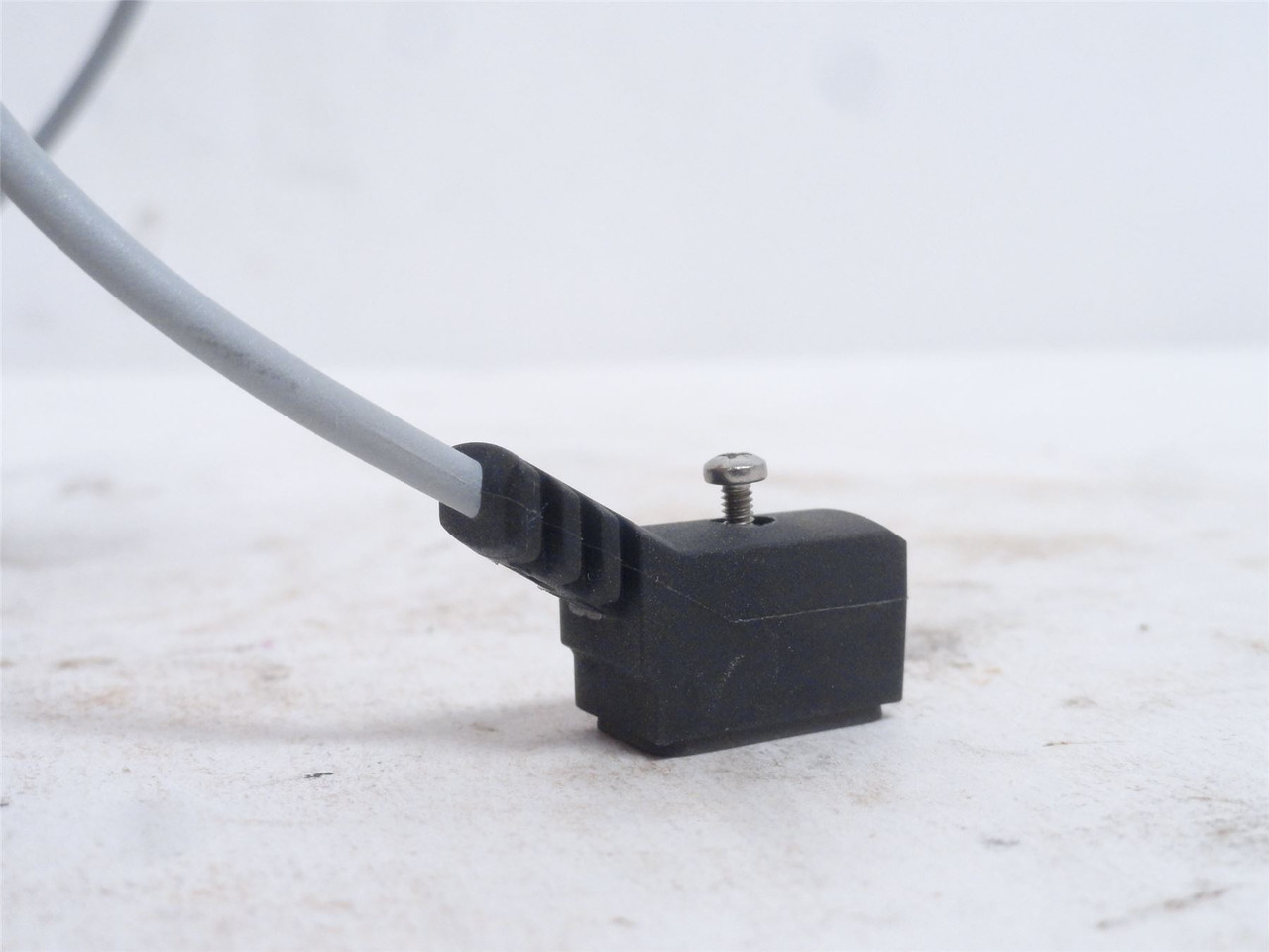 Festo NEBV-Z4WA2L-R-E-10-N-LE2-51; Connecting Cable 8047678