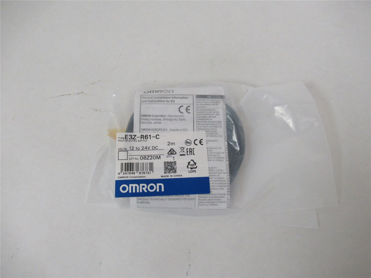 Omron E3Z-R61-C; Photoelectric Switch 12-24 VDC Sealed Pkg