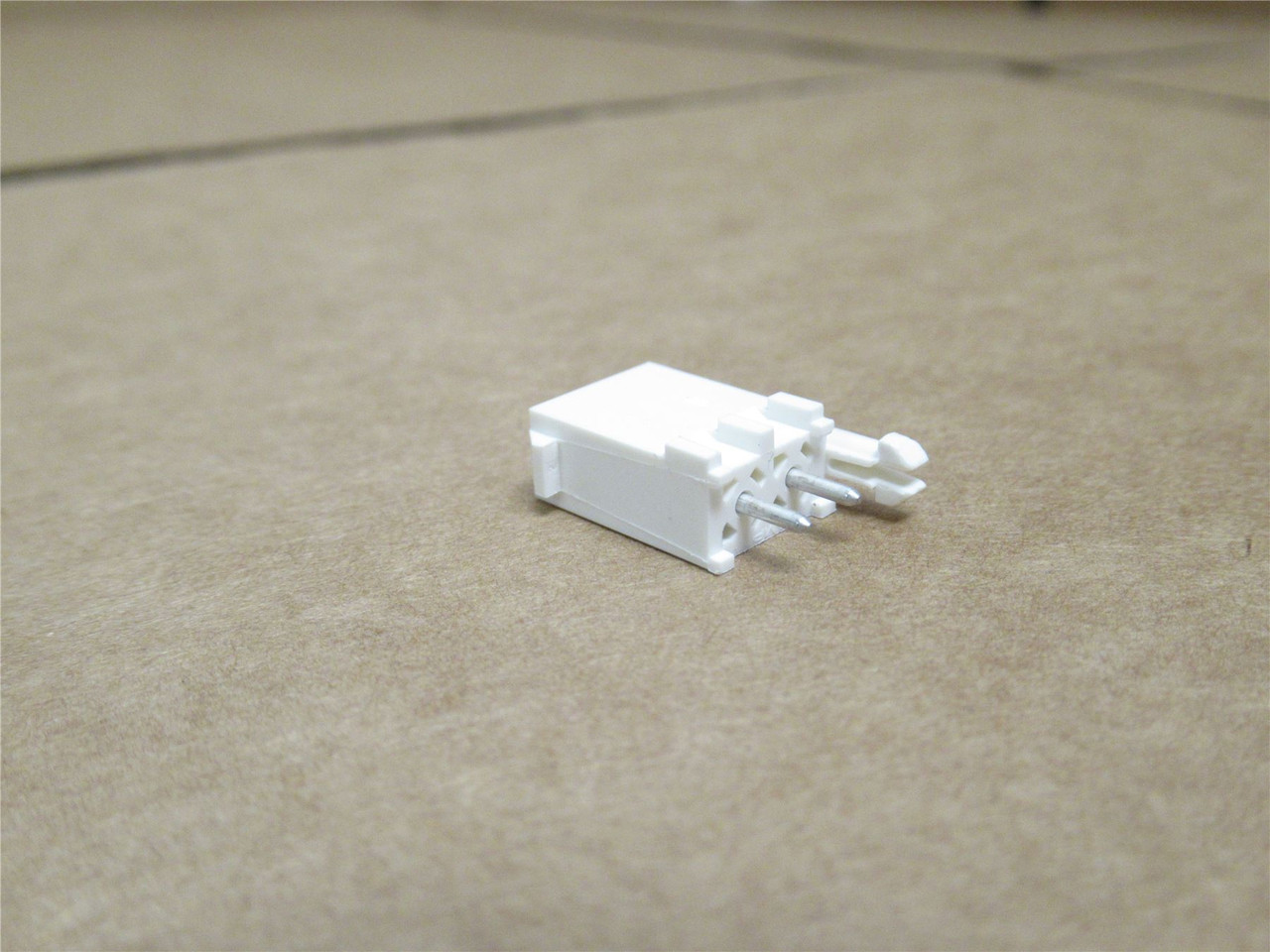 AMP 1-770166-1; Lot-10 Connector Header 2Pos; 1-Row; 600V