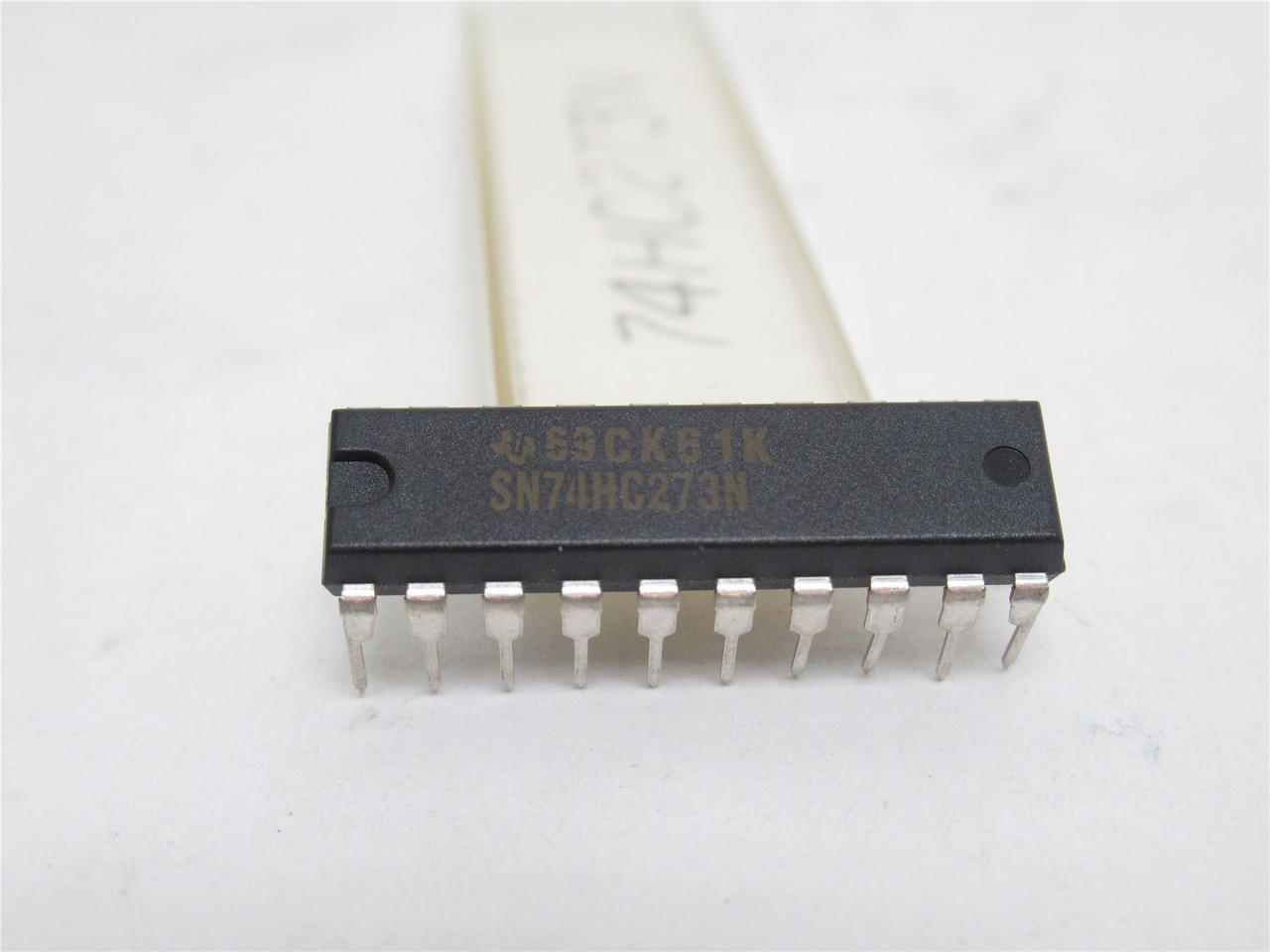 TI SN74HC273N; Lot-20; IC Flip Flop 1 Element D-Type; 8 Bit