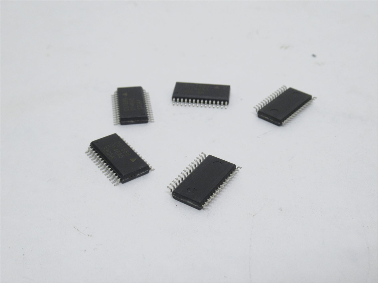 Maxim DS1689; Lot-5 Real Time Clock 114B; 2.7-5.5V