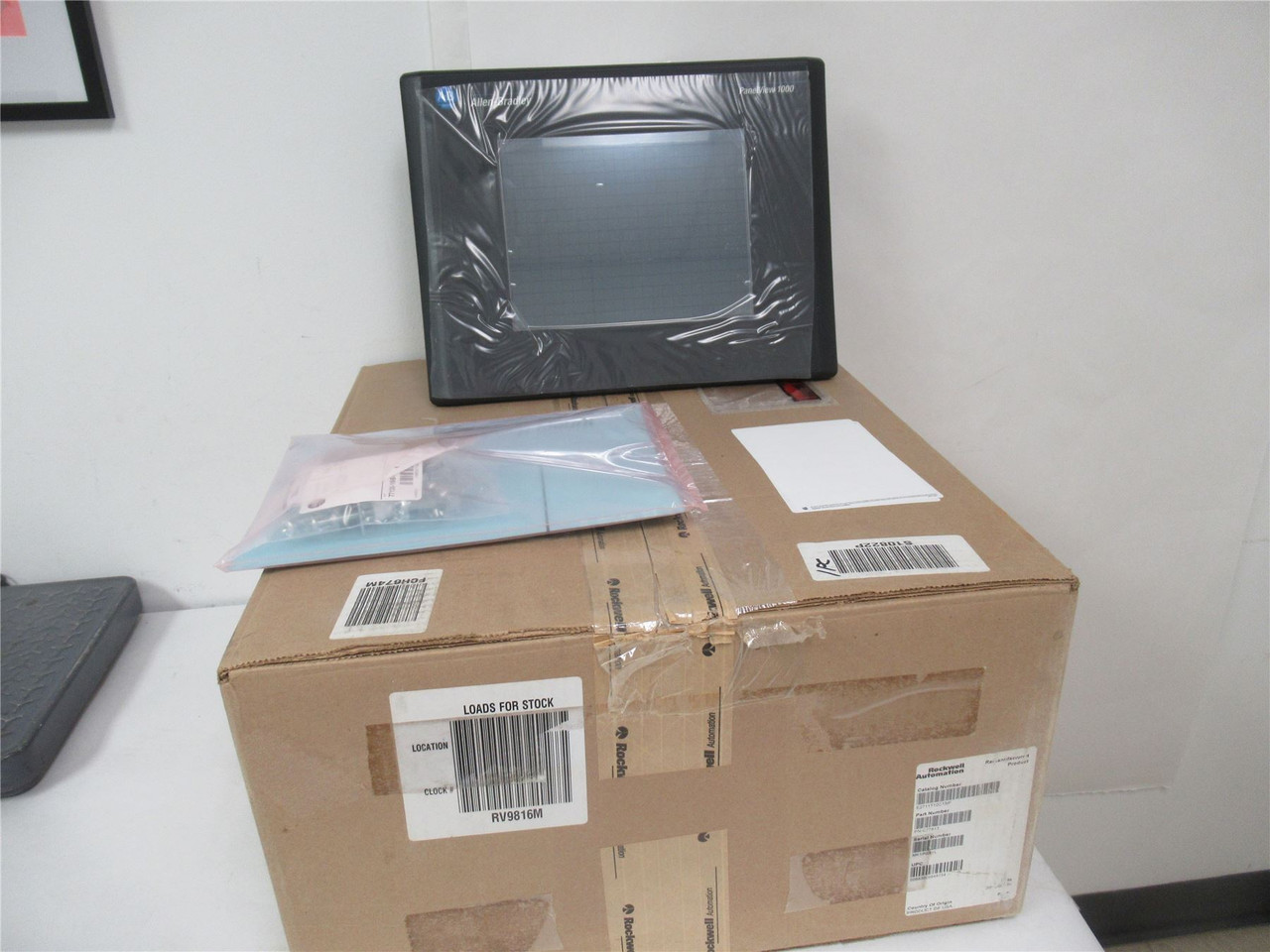 Allen-Bradley 2711T10C15X/F; PanelView 1000C (Refurbished)