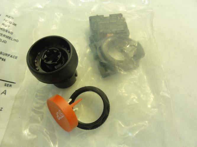 Allen-Bradley 800FP-E402PX01; Extended Push Button; Momentary