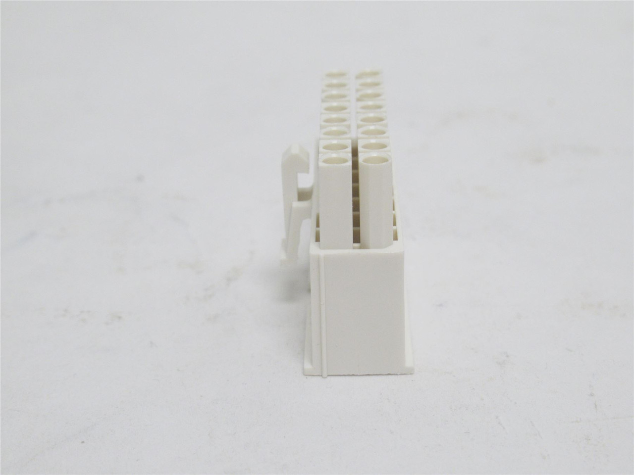 AMP 770583-1; Lot-10 Connector Header; 16Pos; 4.14mm
